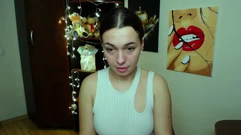 Snapshot of m_vikki chatting on January 2025 02:59:01 PM Vikki online show from January 2025 02:59:01 PM