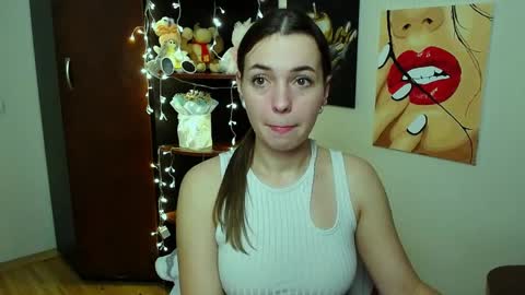 Snapshot of m_vikki chatting on January 2025 05:53:01 PM Vikki online show from January 2025 05:53:01 PM