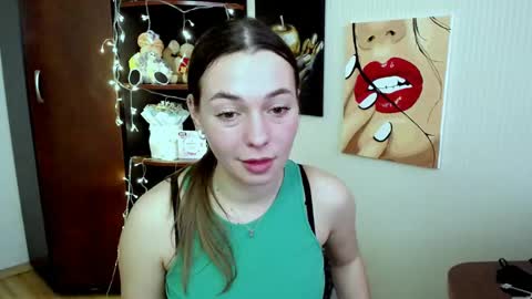 Snapshot of m_vikki chatting on March 2025 01:25:02 PM Vikki online show from March 2025 01:25:02 PM