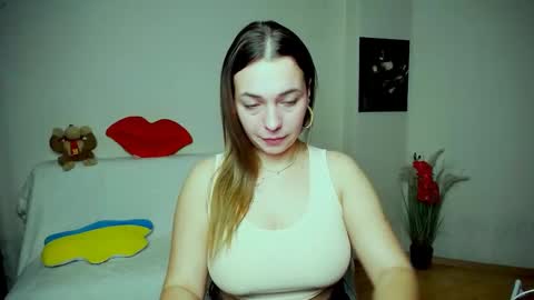 Snapshot of m_vikki chatting on October 2025 04:30:02 PM Vikki online show from October 2025 04:30:02 PM