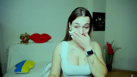 Snapshot of m_vikki chatting on November 2025 01:54:01 PM Vikki online show from November 2025 01:54:01 PM