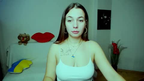 Snapshot of m_vikki chatting on November 2025 10:59:01 AM Vikki online show from November 2025 10:59:01 AM