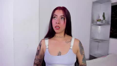 Snapshot of maazikeen chatting on October 2025 04:23:02 AM Mazikeen online show from October 2025 04:23:02 AM