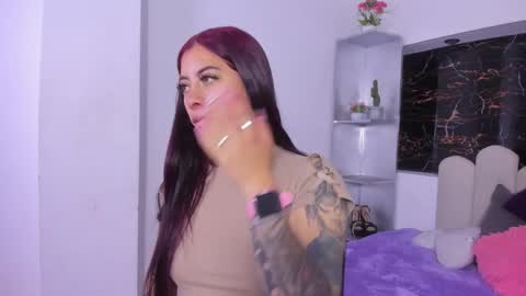 Snapshot of maazikeen chatting on October 2025 09:08:02 AM Mazikeen online show from October 2025 09:08:02 AM