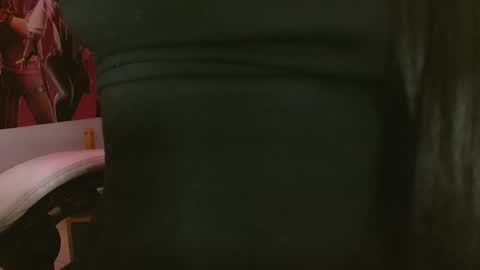 Snapshot of mabelsweet303av chatting on October 2025 04:30:02 PM mabelsweet303av online show from October 2025 04:30:02 PM