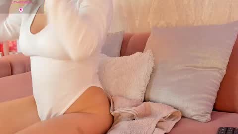 Snapshot of maca_bloom chatting on October 2025 12:09:02 PM Maca online show from October 2025 12:09:02 PM