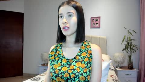 Macarena online show from January 2025 01:58:01 AM