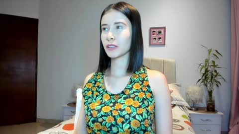 Macarena online show from January 2025 01:58:02 AM