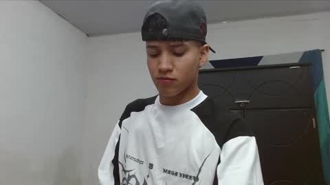 MACHO DOMINANTE online show from October 2025 11:23:01 PM