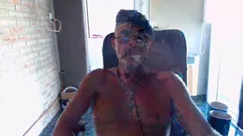 Snapshot of machobuscador chatting on February 2025 02:04:01 PM MACHO BUSCADOR online show from February 2025 02:04:01 PM
