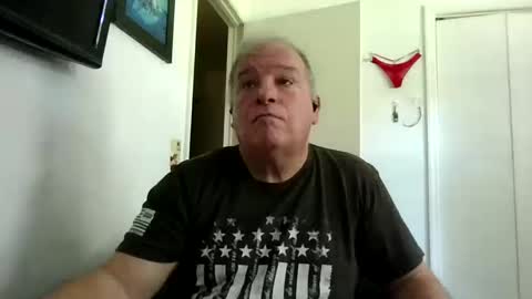 mackdocc001 online show from October 2025 07:14:02 PM