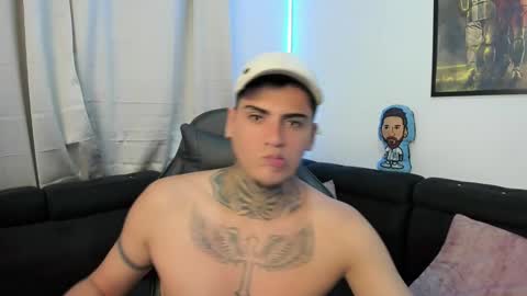 Snapshot of mad_maxxx1 chatting on February 2025 02:58:01 AM max online show from February 2025 02:58:01 AM