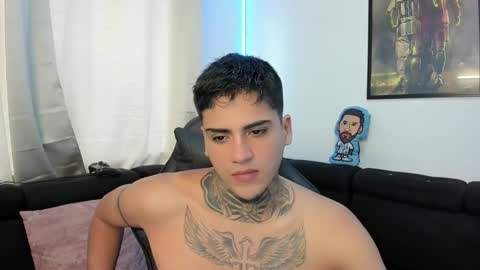Snapshot of mad_maxxx1 chatting on February 2025 03:48:02 PM max online show from February 2025 03:48:02 PM