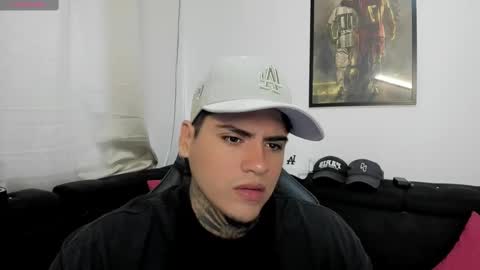 Snapshot of mad_maxxx1 chatting on October 2025 12:04:02 PM max online show from October 2025 12:04:02 PM