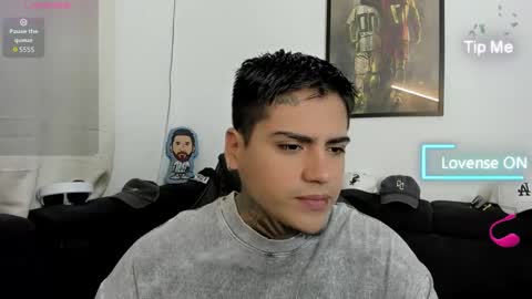 Snapshot of mad_maxxx1 chatting on November 2025 11:49:01 AM max online show from November 2025 11:49:01 AM