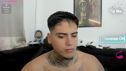 Snapshot of mad_maxxx1 chatting on November 2025 01:44:02 PM max online show from November 2025 01:44:02 PM