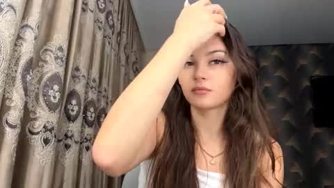 Snapshot of madalenesnedeger chatting on October 2025 03:12:02 PM Alexa online show from October 2025 03:12:02 PM