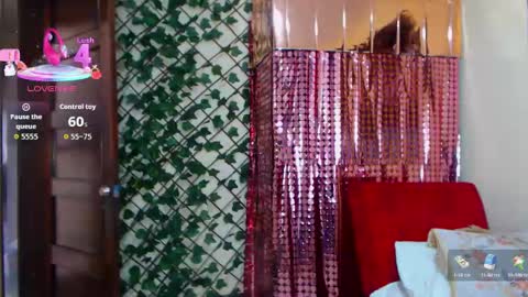 Dalila online show from October 2025 01:08:02 PM