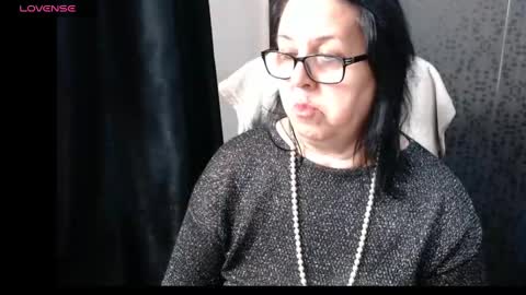 Snapshot of madam_sanjanne chatting on March 2025 09:09:02 PM Madam Sanjanne online show from March 2025 09:09:02 PM