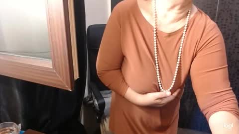 Snapshot of madam_sanjanne chatting on September 2025 10:12:02 PM Madam Sanjanne online show from September 2025 10:12:02 PM