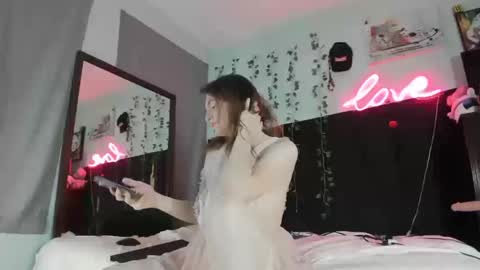 Maddi Avalon online show from October 2025 02:58:02 AM