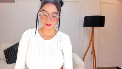 Maddison online show from December 2024 05:05:02 AM