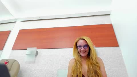 Snapshot of maddy_cartter chatting on November 2025 11:31:01 AM maddy cartter online show from November 2025 11:31:01 AM