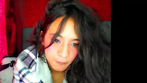 Snapshot of madelainee_buk chatting on December 2024 08:25:01 PM Buk online show from December 2024 08:25:01 PM