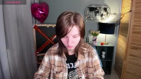 Snapshot of madelaines chatting on October 2025 09:10:01 AM madelaines online show from October 2025 09:10:01 AM