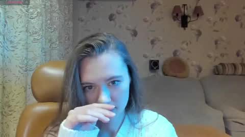 Snapshot of madeleinequincy chatting on January 2025 04:49:02 AM madeleinequincy online show from January 2025 04:49:02 AM