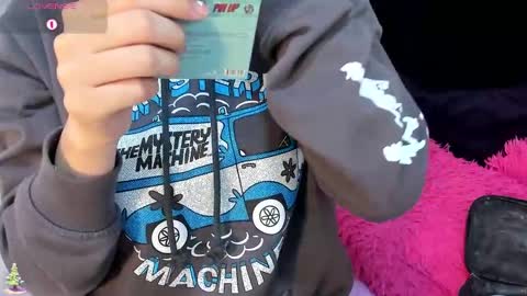 Madelin Clerk online show from December 2024 07:59:02 PM