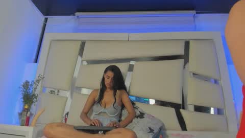 madeline_js online show from October 2025 03:59:02 AM