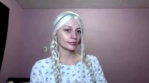 madeline online show from September 2025 03:38:02 AM