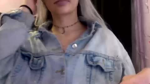 Snapshot of madelinevalentine chatting on October 2025 10:53:02 PM madeline online show from October 2025 10:53:02 PM