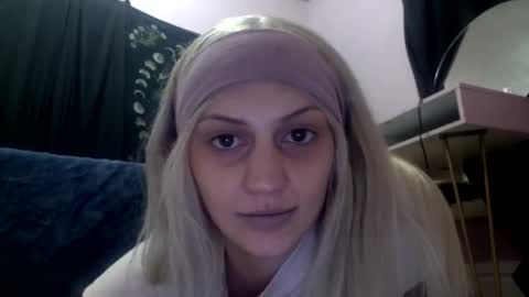 Snapshot of madelinevalentine chatting on November 2025 05:20:01 AM madeline online show from November 2025 05:20:01 AM