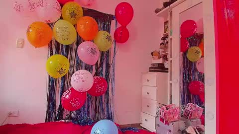 madelyn roses online show from February 2025 05:25:02 PM