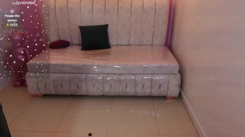 Madhison  online show from October 2025 08:06:02 PM