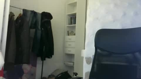 madio1187940 online show from October 2025 02:07:02 PM