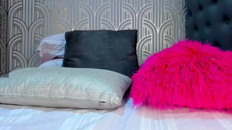 Snapshot of madison_milan chatting on December 2024 04:20:02 AM online show from December 2024 04:20:02 AM