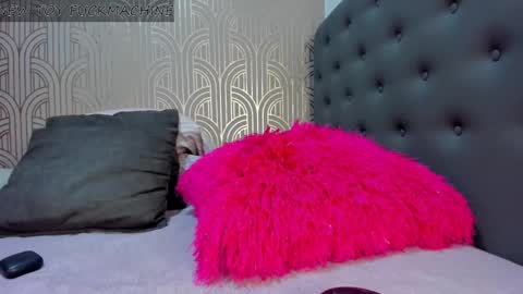 Snapshot of madison_milan chatting on December 2024 04:15:02 AM online show from December 2024 04:15:02 AM