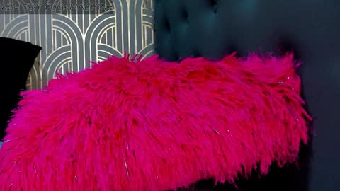 Snapshot of madison_milan chatting on January 2025 12:42:01 AM online show from January 2025 12:42:01 AM