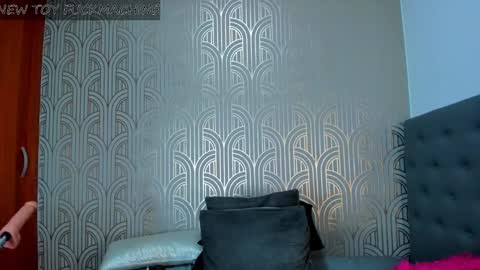 Snapshot of madison_milan chatting on January 2025 02:47:02 AM online show from January 2025 02:47:02 AM