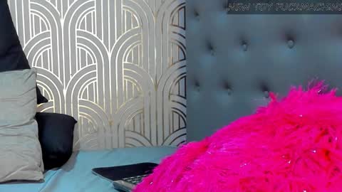 Snapshot of madison_milan chatting on March 2025 03:01:01 AM online show from March 2025 03:01:01 AM