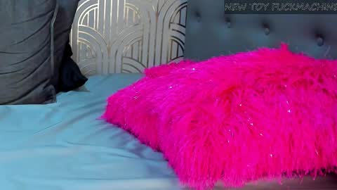 Snapshot of madison_milan chatting on March 2025 04:30:02 AM online show from March 2025 04:30:02 AM