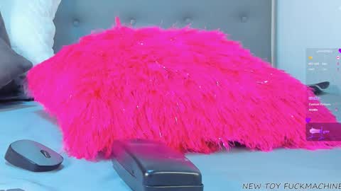 Snapshot of madison_milan chatting on September 2025 10:21:02 PM online show from September 2025 10:21:02 PM