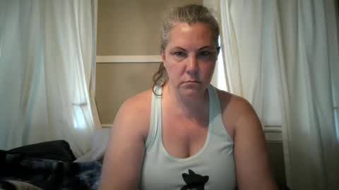 Snapshot of madisonfelicia chatting on October 2025 08:39:02 PM Madison online show from October 2025 08:39:02 PM