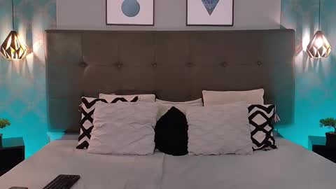 Madison Smith online show from October 2025 03:32:01 PM