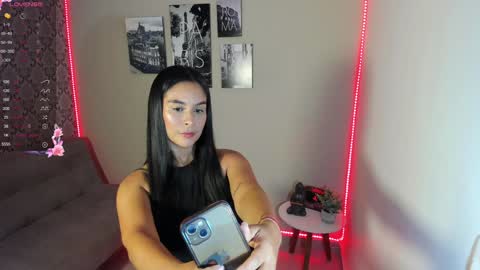 Snapshot of madisson_ryan chatting on January 2025 06:03:01 PM help me reach 5000 followers 3 online show from January 2025 06:03:01 PM