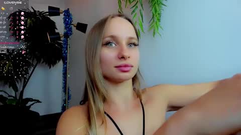 Snapshot of madlen_new chatting on December 2024 05:27:02 AM Madlen online show from December 2024 05:27:02 AM