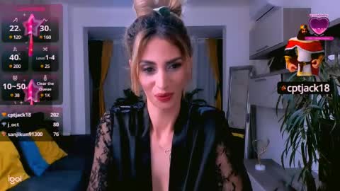 Snapshot of madyeroberts chatting on March 2025 11:14:01 PM Madye Roberts online show from March 2025 11:14:01 PM